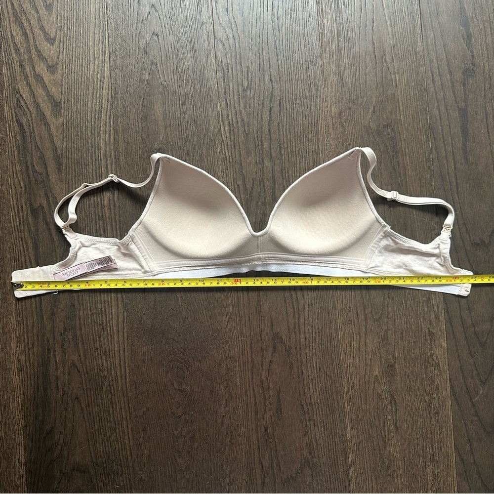 Victoria's Secret US 32C Light Beige T-Shirt Lightly Lined Wireless Bra - Picture 9 of 15